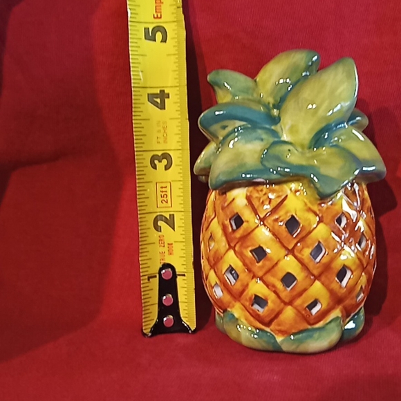 Tea Light Candle Lamp. PINEAPPLE Ceramic Holder. By Island Heritage 2007. - Picture 11 of 14